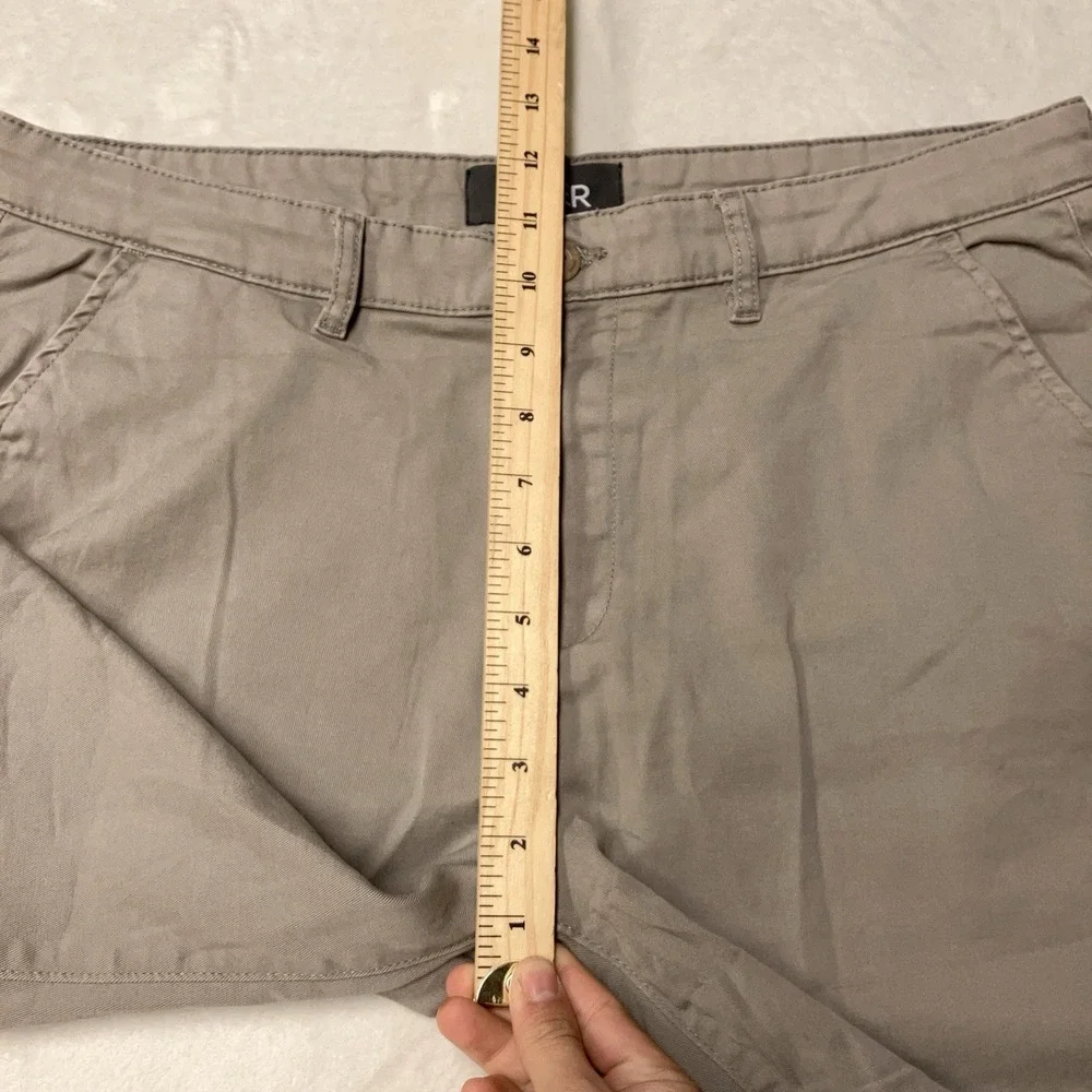 DU/ER Live Free Journey Shorts 9